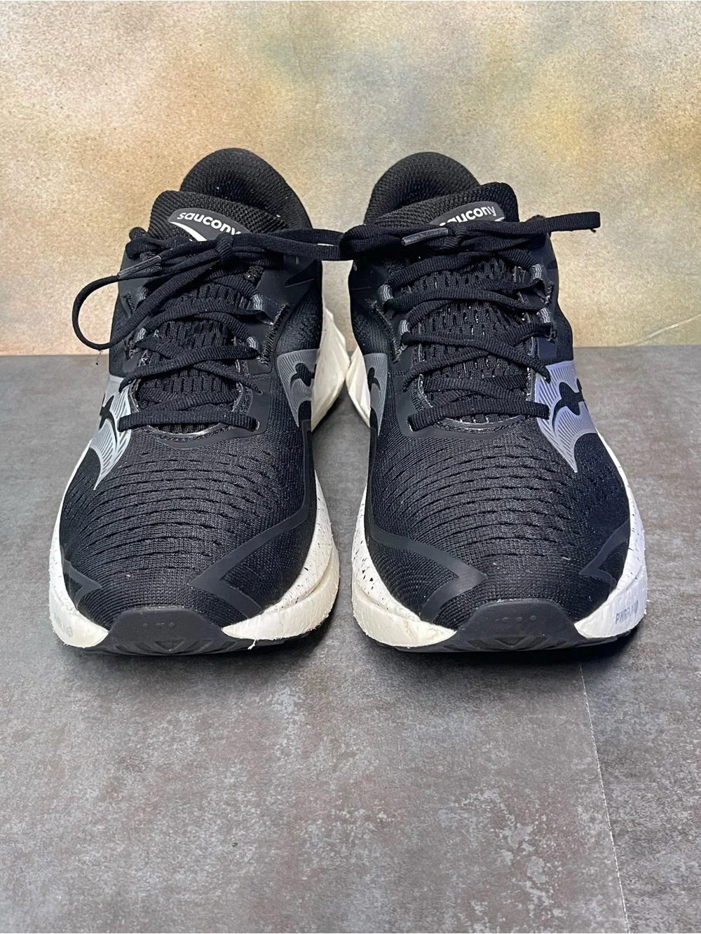 Saucony Endorphin Speed 4 Men’s Black/White Running Shoes Size 11.5